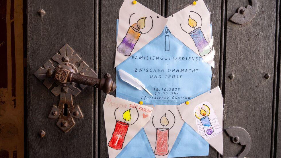 Die Kirche hatte für Sonntag zu einem Familiengottesdienst im Gedenken an den getöteten Fabian eingeladen. Die Kirche hatte für Sonntag zu einem Familiengottesdienst im Gedenken an den getöteten Fabian eingeladen.