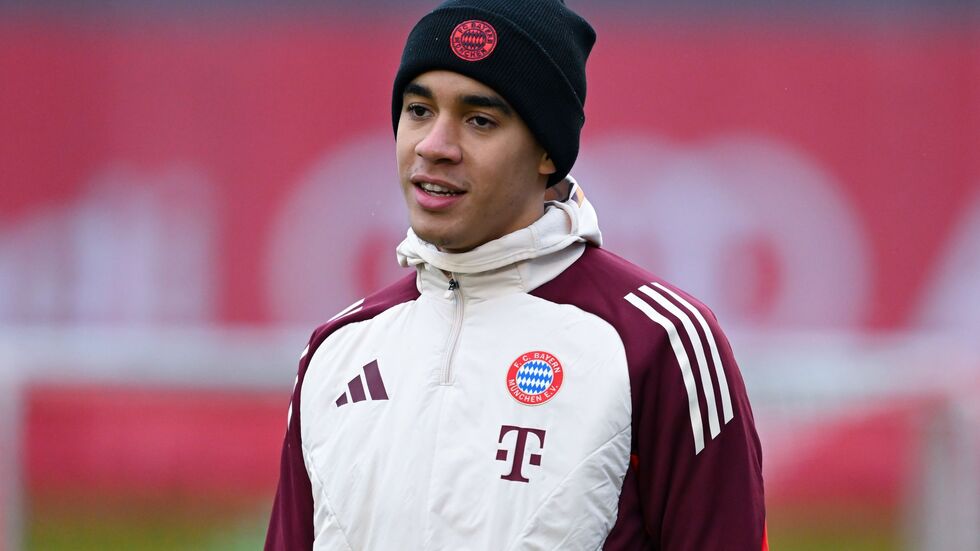 Jamal Musiala trainiert schon wieder beim FC Bayern. 