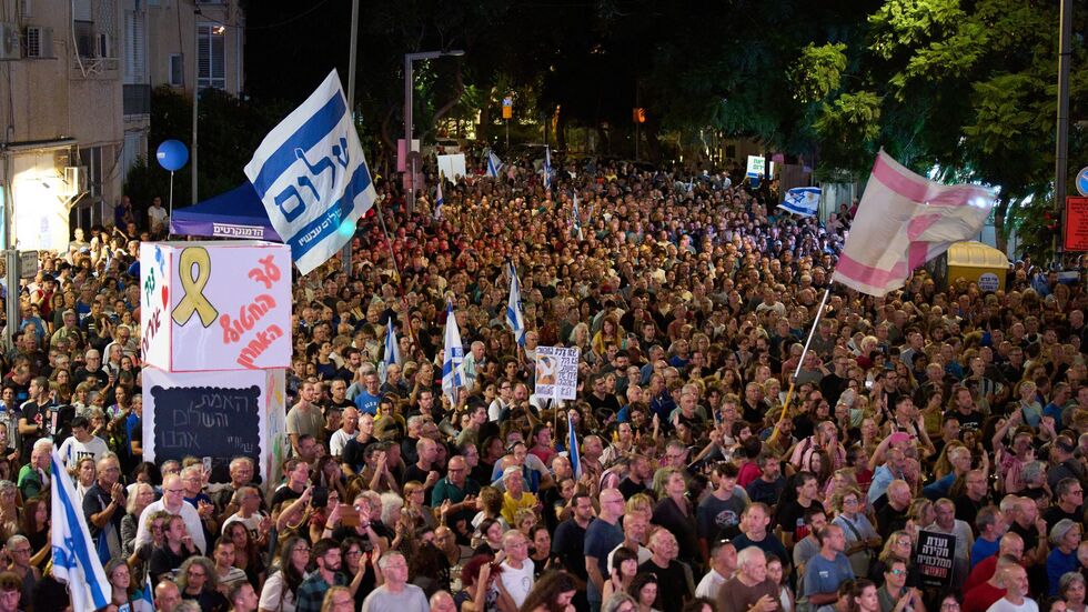 Schätzungen zufolge beteiligten sich etwa 150.000 Menschen an der Gedenkveranstaltung für den 1995 ermordeten damaligen israelischen Regierungschef Izchak Rabin.