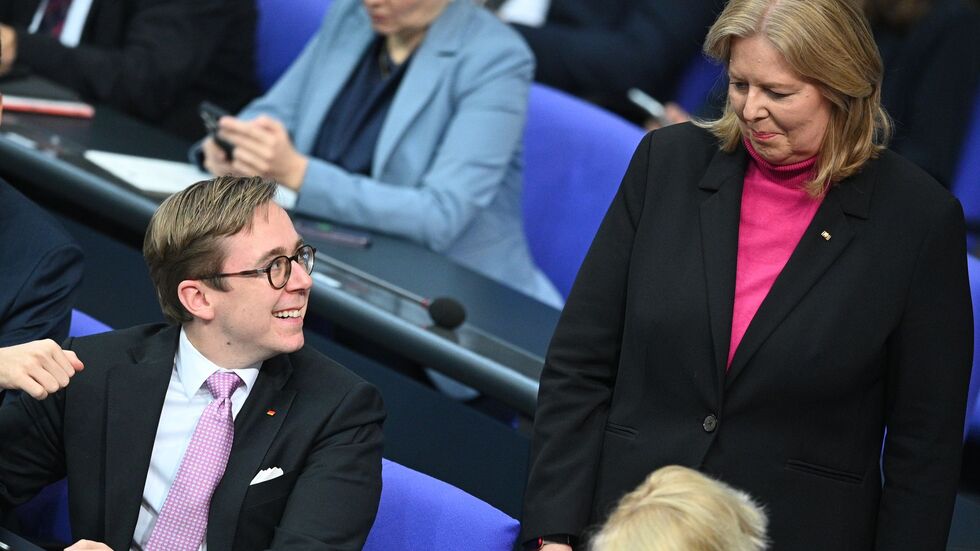 Arbeitsministerin Bärbel Bas (SPD) und der Digital-Staatssekretär Philipp Amthor (CDU) . Arbeitsministerin Bärbel Bas (SPD) und der Digital-Staatssekretär Philipp Amthor (CDU) .