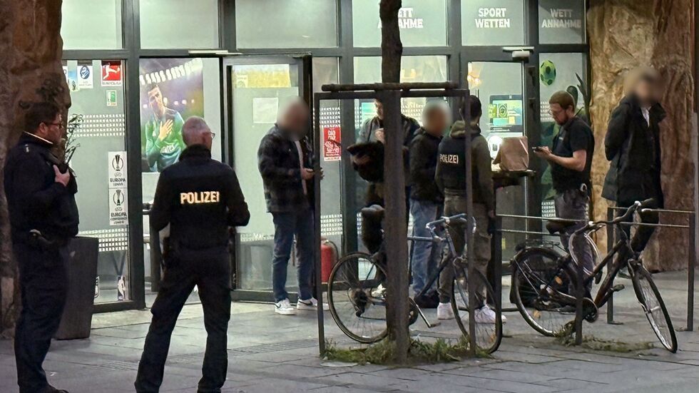 Der Tatort liegt mitten in der Innenstadt. 