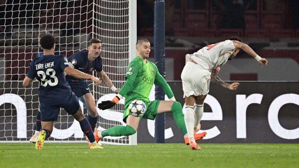 Luis Díaz (r) erzielt das frühe 1:0 für Bayern. Luis Díaz (r) erzielt das frühe 1:0 für Bayern.