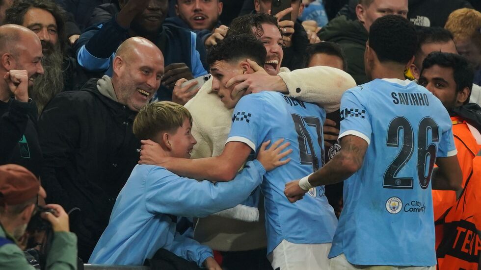 Phil Foden (M) schoss an diesem Abend besonders präzise.