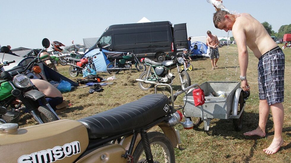 Erfri­schung war nötig bei weit über 30 Grad! (c) Denny Meyer/propic­ture Erfrischung war nötig bei weit über 30 Grad! (c) Denny Meyer/propicture