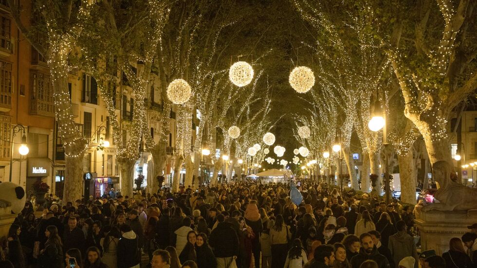 Lichtermeer zur Vorweihnachtszeit.