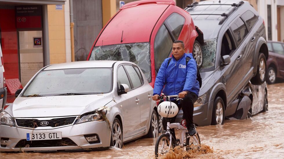 Die wirtschaftlichen Schäden werden auf 17 bis 18 Milliarden Euro geschätzt. (Archivbild)