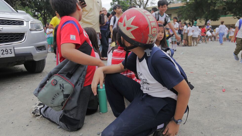 Viele Menschen, darunter auch zahlreiche Schüler, gerieten in Panik.
