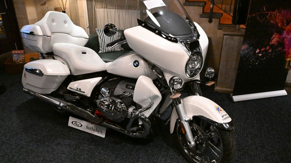 Papst Leo XIV. hatte das Motorrad im September in Rom in Empfang genommen. (Archivbild)