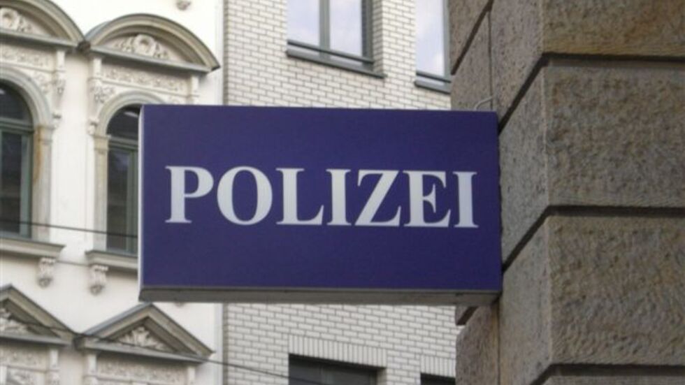 Die Polizei geht von einem tragi­schen Unfall aus. Aller­dings ist noch unklar, warum der Mann den Container-Deckel nicht wieder aufge­schoben hat oder ihn aufschieben konnte. (Foto: Radio Leipzig - Archiv)