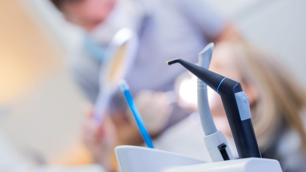 Ein Gutachten kann bei Schadenersatzforderungen helfen. (Symbolbild)