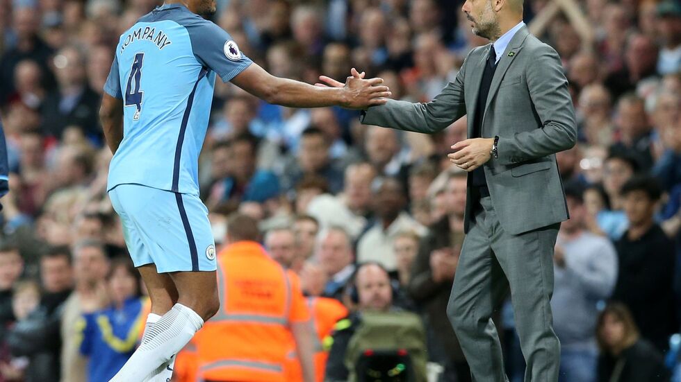 Vincent Kompany (l) und Pep Guardiola verbindet eine besondere Beziehung. (Archivbild) Vincent Kompany (l) und Pep Guardiola verbindet eine besondere Beziehung. (Archivbild)