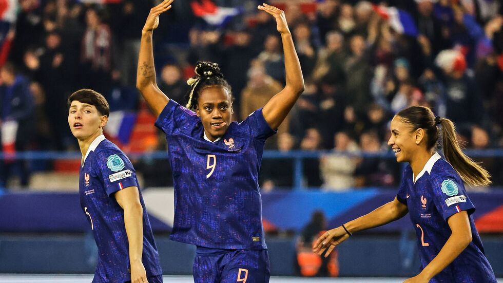 Melvine Malard erzielt das frühe 1:0 gegen Deutschland