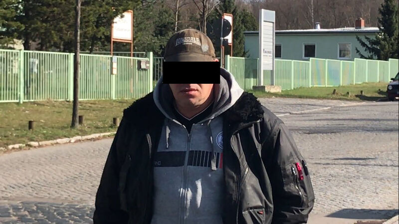 Dirk_A_NPD_Foto_Dresden-Balkan-Konvoi.png Dirk A. verwei­gerte die Aussage, gegen ihn wird selbst ermit­telt. (Foto: Dresden-Balkan-Konvoi)