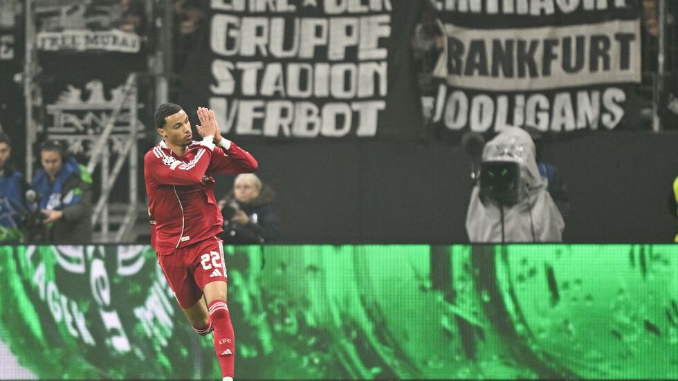 Kein großer Jubel: Der ehemalige Frankfurter Ekitiké nach dem 1:1 Kein großer Jubel: Der ehemalige Frankfurter Ekitiké nach dem 1:1