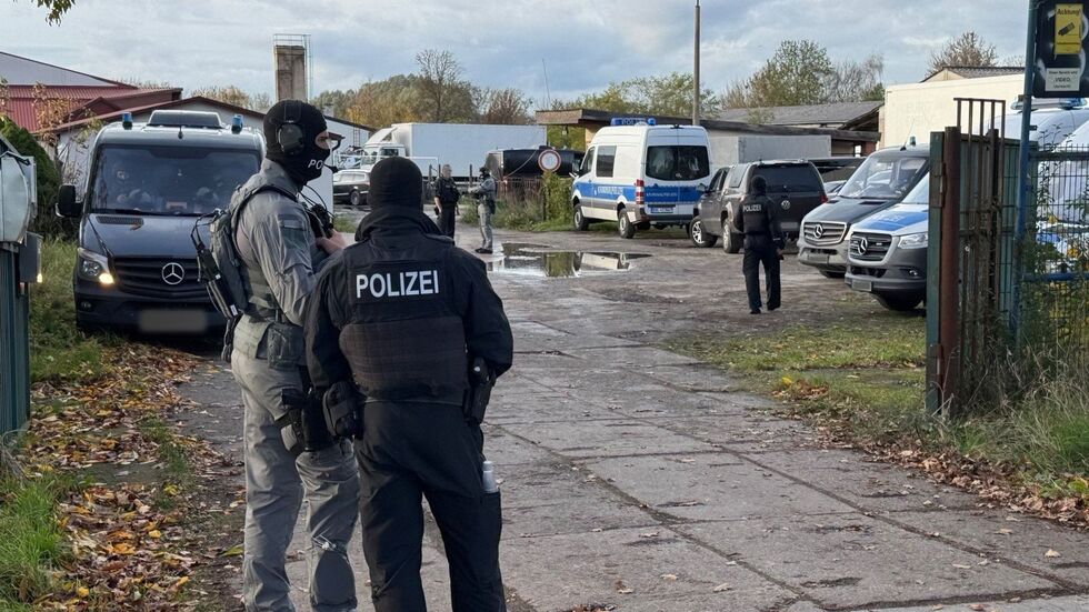 In Nauen wurde ein riesiges Drogenlabor ausgehoben.