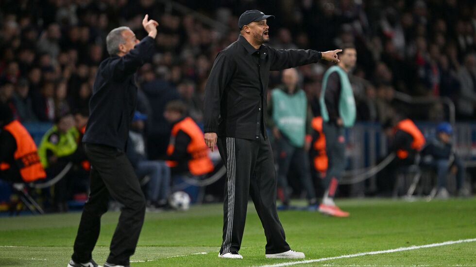 PSG-Coach Luis Enrique (l) und Bayern-Trainer Vincent Kompany in Aktion am Spielfeldrand. PSG-Coach Luis Enrique (l) und Bayern-Trainer Vincent Kompany in Aktion am Spielfeldrand.