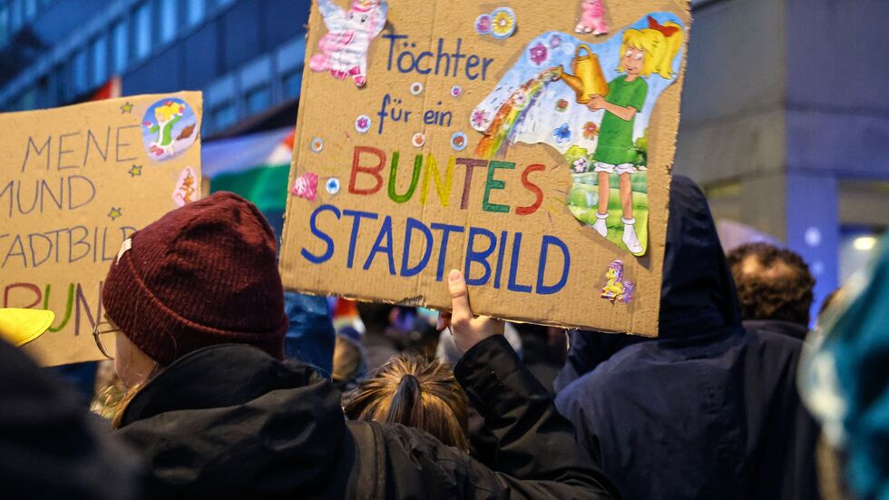 Recht gaben dem Kanzler deutlich mehr Ältere als Jüngere. Recht gaben dem Kanzler deutlich mehr Ältere als Jüngere.