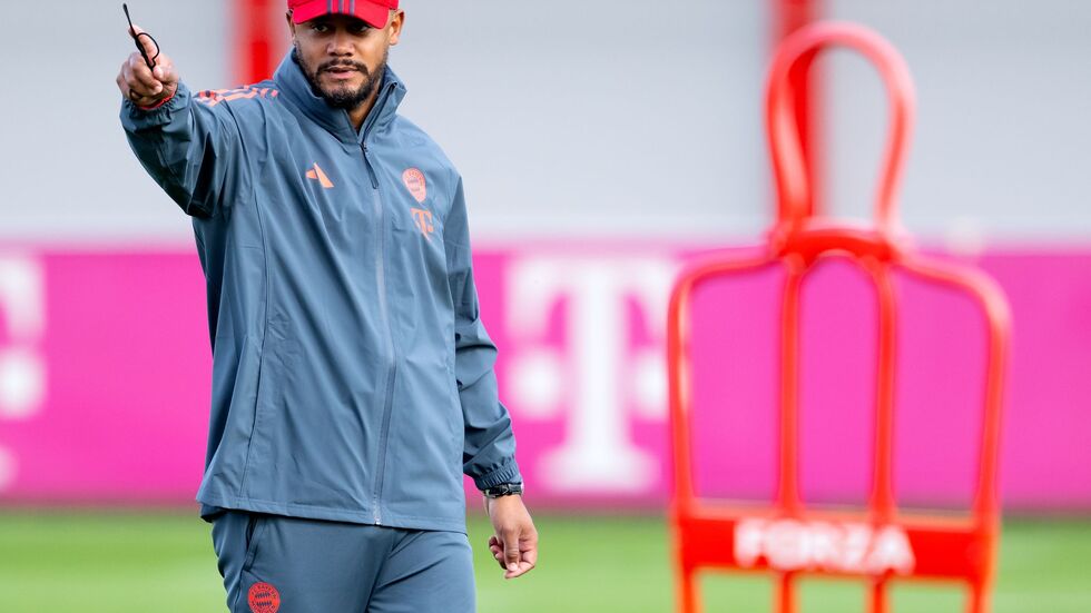 Bayern und Kompany - das passt. Der Coach beim Abschlusstraining. Bayern und Kompany - das passt. Der Coach beim Abschlusstraining.