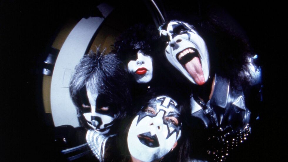 Kiss machte mit wildem Make-up, spektakulären Kostümen und theatralischen Live-Shows Furore. (Archivbild) Kiss machte mit wildem Make-up, spektakulären Kostümen und theatralischen Live-Shows Furore. (Archivbild)