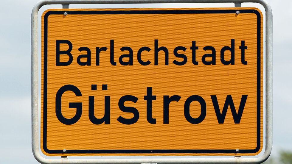 Die Polizei sucht nach einem Jungen aus Güstrow. (Symbolbild)