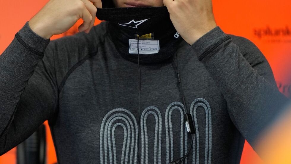 Oscar Piastri schwächelt, wirkt nervös. 