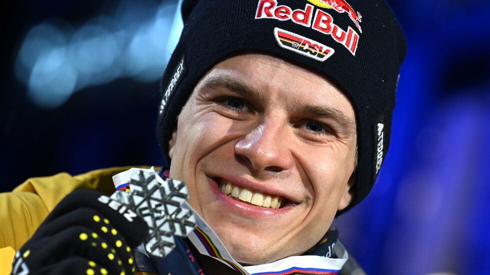 Holte bei der WM 2025 die einzige Skisprung-Medaille: Andreas Wellinger.