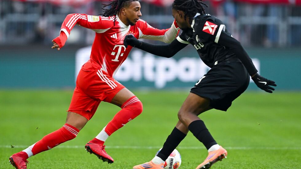 Nicht zu stoppen: Michael Olise (l) war gegen Freiburg an fünf Bayern-Toren direkt beteiligt. 