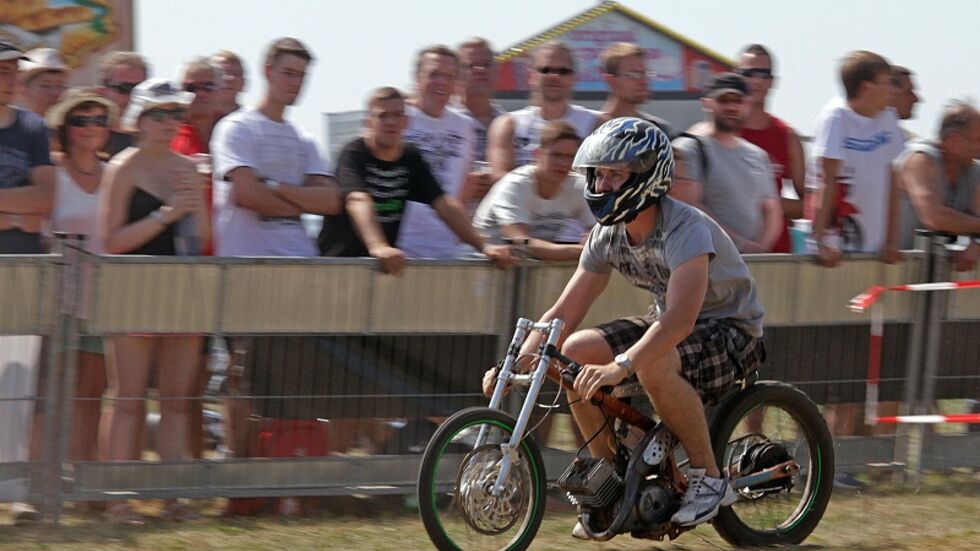 Bei zahlrei­chen Wettbe­werben ermit­telten die Simson-Jünger ihre Besten. Bei zahlreichen Wettbewerben ermittelten die Simson-Jünger ihre Besten.