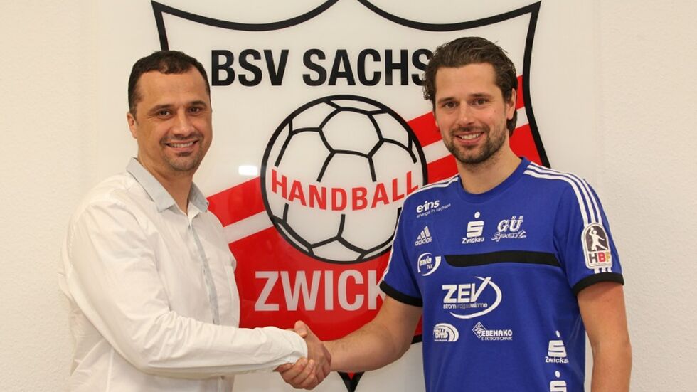 Norman Rentsch (rechts) übergibt das Traineramt im Juli an Jiri Tancos. (c) Ralph Köhler/propic­ture Norman Rentsch (rechts) übergibt das Traineramt im Juli an Jiri Tancos. (c) Ralph Köhler/propicture