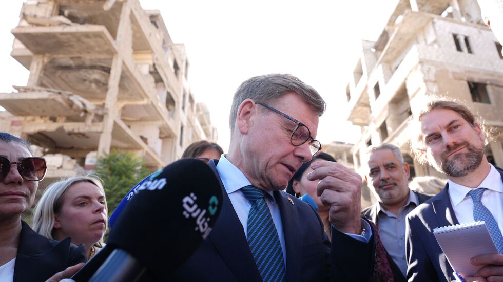 Außenminister Johann Wadephul (CDU) am Donnerstag in Harasta, einer weitgehend zerstörten Stadt Harasta, einer Vorstadt von Damaskus. Äußerungen über die Rückkehr von Syrern lösten Irritationen in den Reihen der Union aus. Außenminister Johann Wadephul (CDU) am Donnerstag in Harasta, einer weitgehend zerstörten Stadt Harasta, einer Vorstadt von Damaskus. Äußerungen über die Rückkehr von Syrern lösten Irritationen in den Reihen der Union aus.