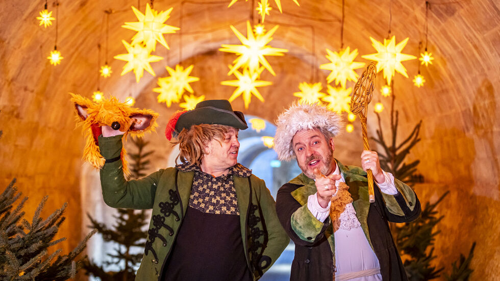 Thomas Fedrowitz (li.) ist "Hans im Glück" auf der Festung und tritt mit seinem Kollegen Moritz Röhl mehrfach an den Adventswochenenden auf Thomas Fedrowitz (li.) ist "Hans im Glück" auf der Festung und tritt mit seinem Kollegen Moritz Röhl mehrfach an den Adventswochenenden auf