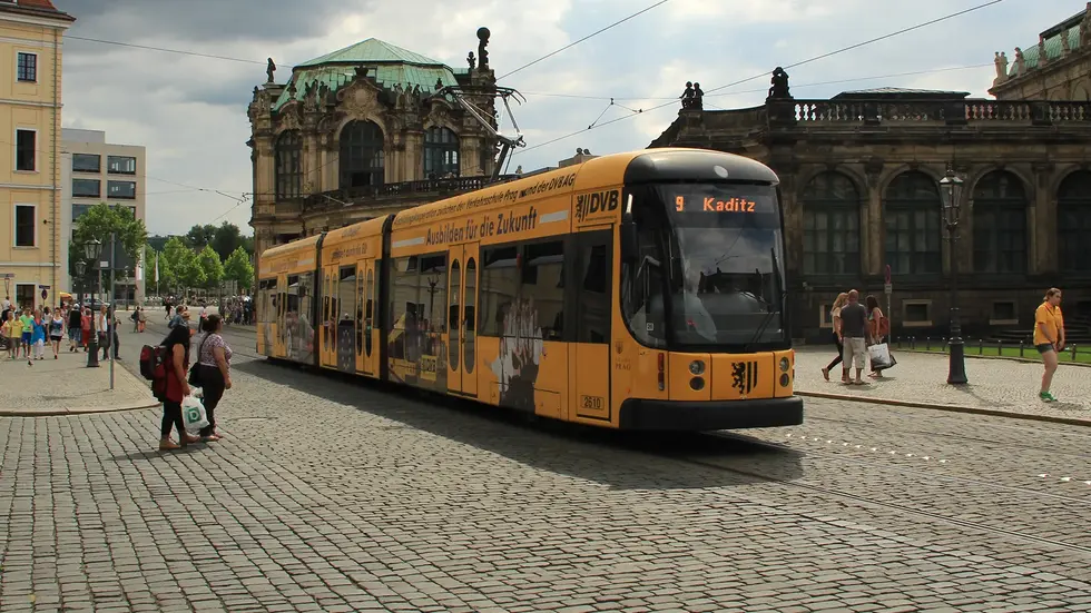 Die Straßenbahnlinie 9 fährt Umleitungen (Symbolbild).