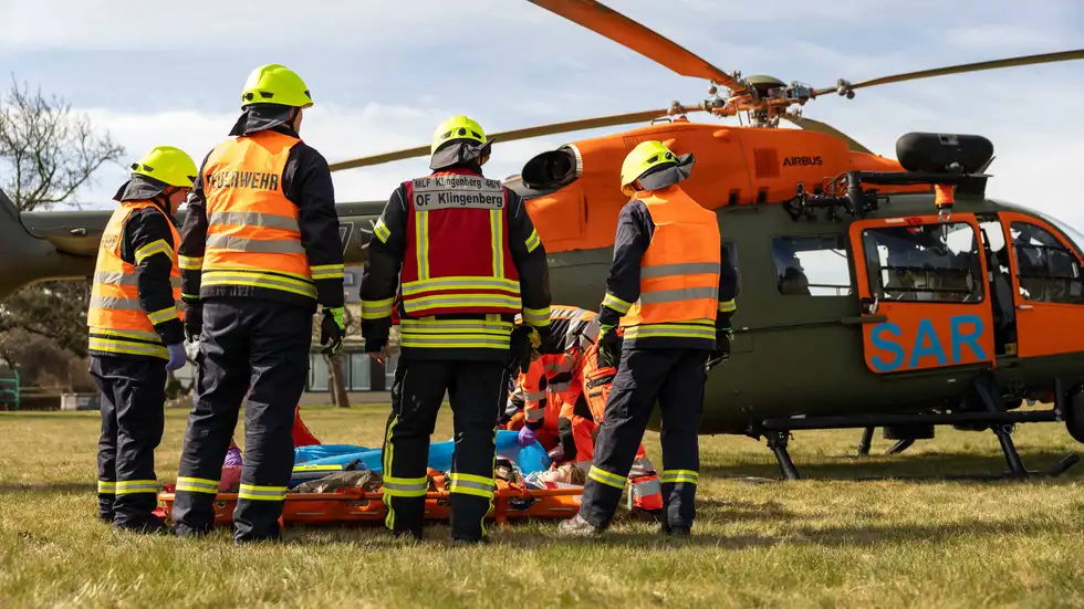 Über 100 Einsatzkräfte probten am Samstag den Ernstfall Über 100 Einsatzkräfte probten am Samstag den Ernstfall