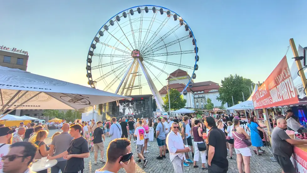 Das Riesenrad auf dem Postplatz