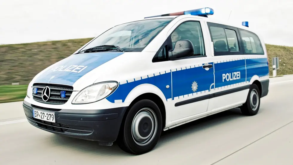 Die Bundespolizei hat an den Grenzübergängen mehrere Menschen mit Haftbefehl geschnappt. (Symbolbild)