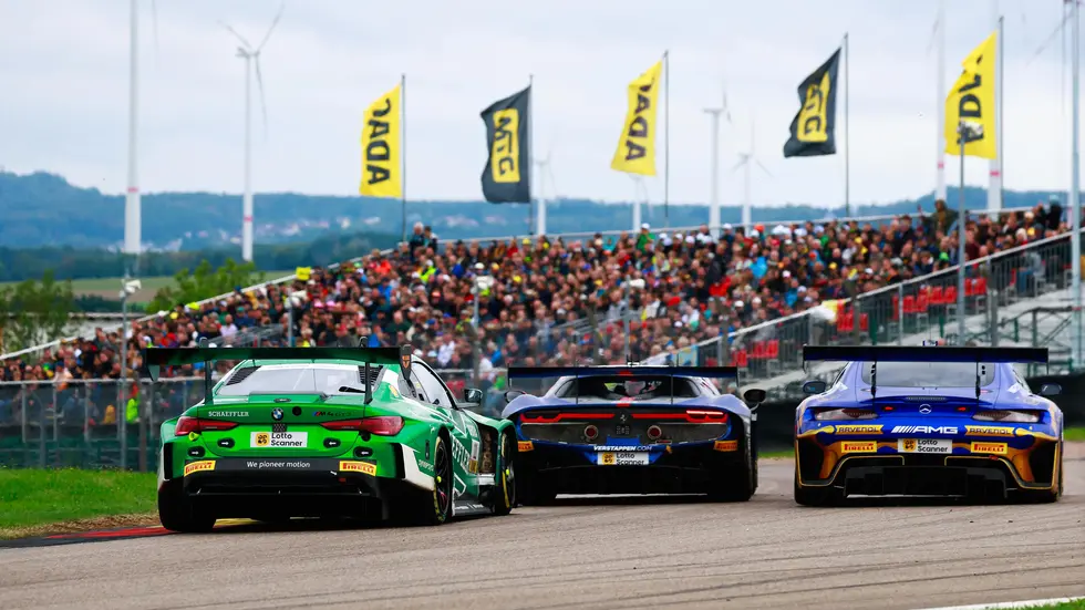 53.200 Fans jubelten den Fahrern bei der DTM auf dem Sachsenring zu.
