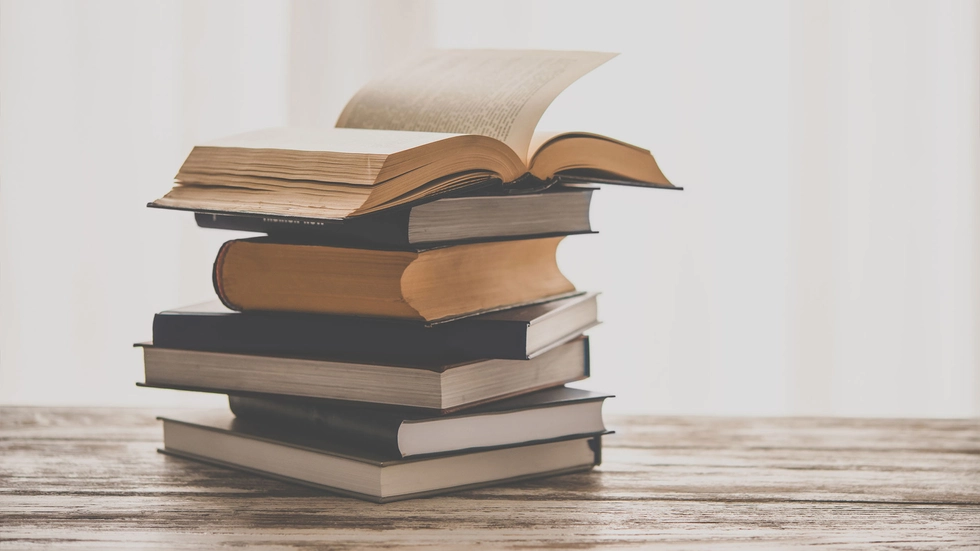 Zuviel Bücher im Schrank? Dank vier neuer Bücherschränke können diese im Stadtgebiet Prohlis kostenlos abgegeben - oder neue Lektüre gefunden werden. (Symbldbild) Zuviel Bücher im Schrank? Dank vier neuer Bücherschränke können diese im Stadtgebiet Prohlis kostenlos abgegeben - oder neue Lektüre gefunden werden. (Symbldbild)