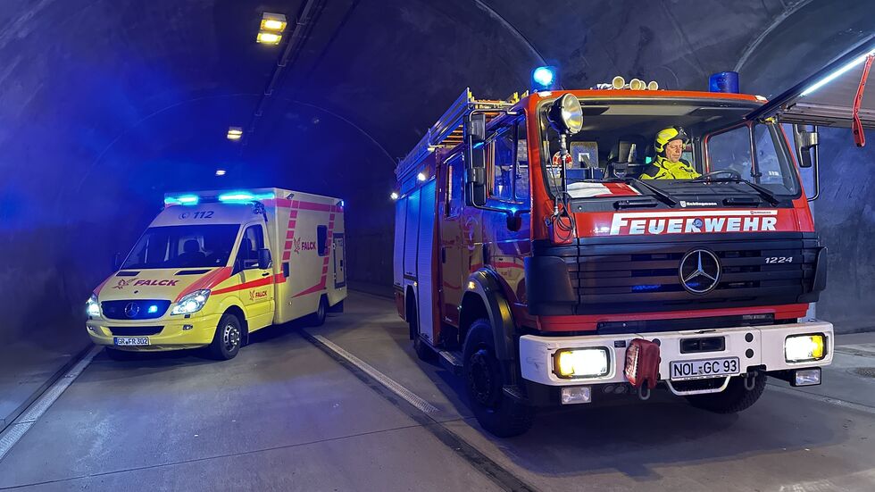 Der Tunnel Königshainer Berge war am Vormittag für rund vier Stunden voll gesperrt. Der Tunnel Königshainer Berge war am Vormittag für rund vier Stunden voll gesperrt.