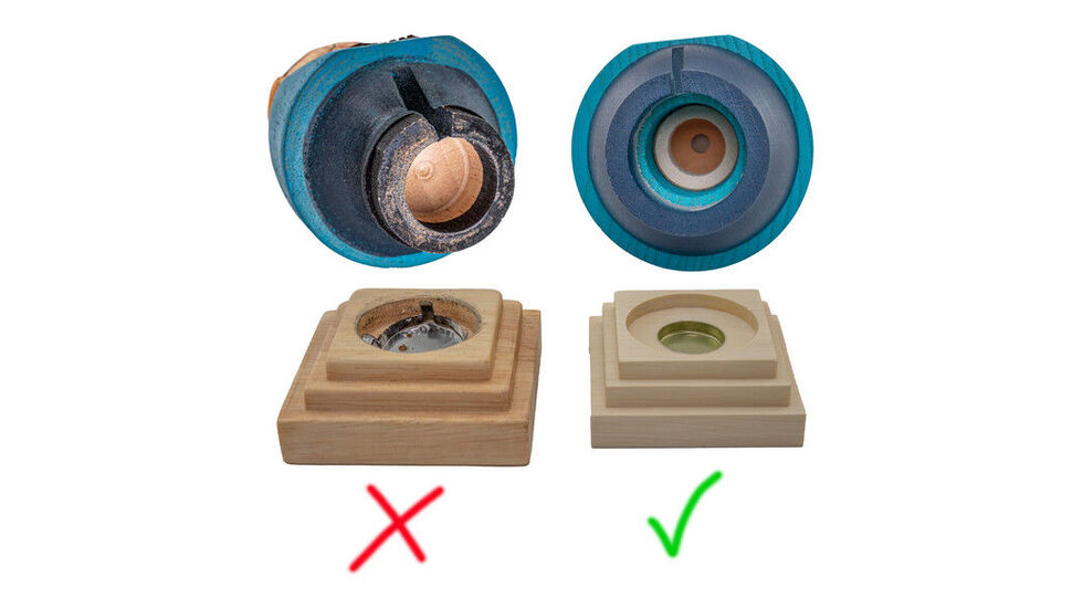 Der Körper der Kopie (links) ist nicht ausgebohrt. Da räuchert dann auch nichts.