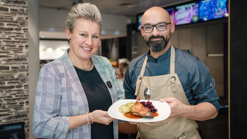 Die gastronomische Leiterin Janine Bormann und Küchenchef Sven Kasimir