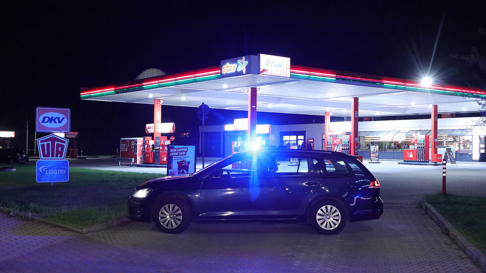 Die Star-Tankstelle an der Dohnaer /Hauboldstraße in Prohlis wurde am Montagabend überfallen Die Star-Tankstelle an der Dohnaer /Hauboldstraße in Prohlis wurde am Montagabend überfallen