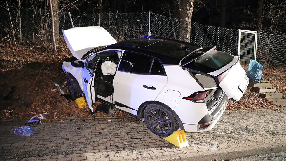 Die Polizei hat die Ermittlungen zum Unfallhergang aufgenommen Die Polizei hat die Ermittlungen zum Unfallhergang aufgenommen