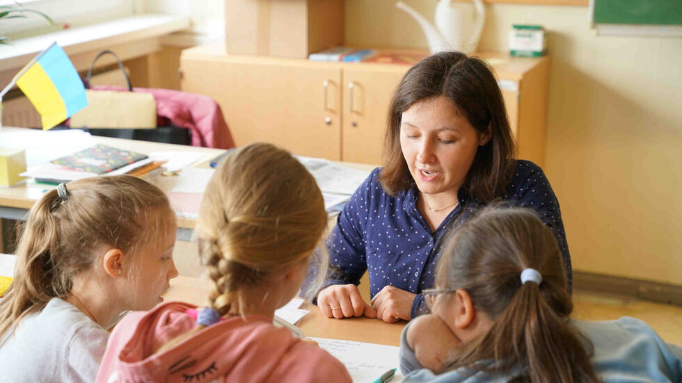 Weil Sachsen knapp 2000 Lehrer fehlen, soll jetzt vieles umstrukturiert werden Weil Sachsen knapp 2000 Lehrer fehlen, soll jetzt vieles umstrukturiert werden