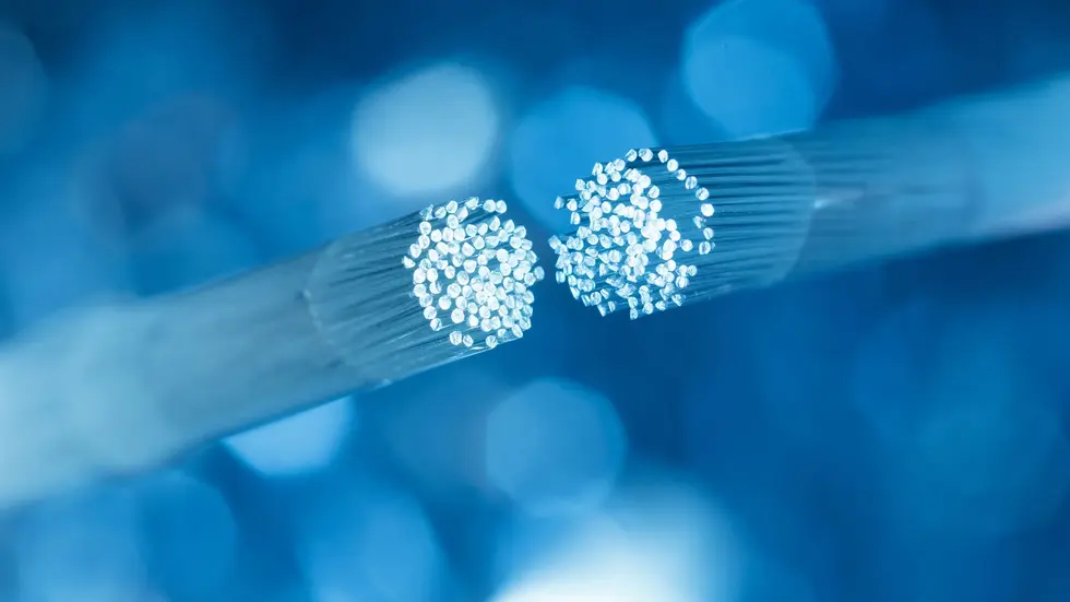 Sachsens Funklöcher sollen geschlossen werden. Dafür gibt es jetzt Fördermittel vom Bund für Pirna und den Landkreis Sächsische Schweiz-Osterzgebirge. (Symbolbild)