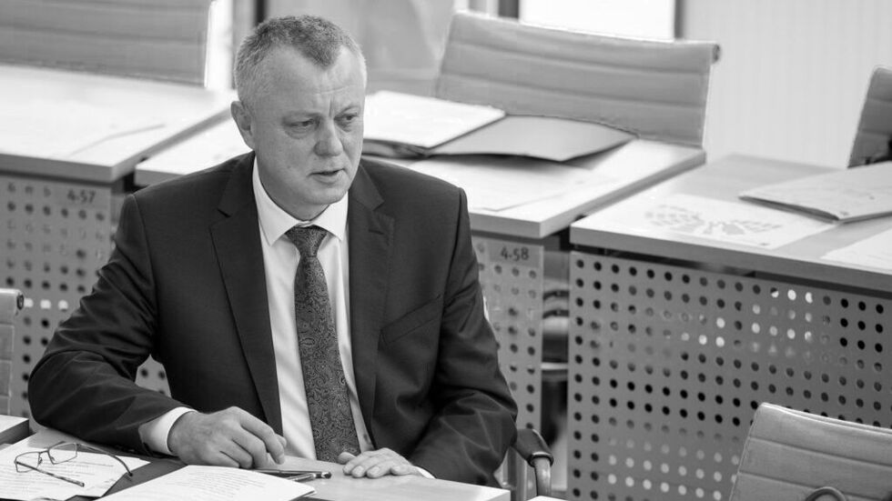 Ex-Kultusminister Frank Haubitz. († 65).