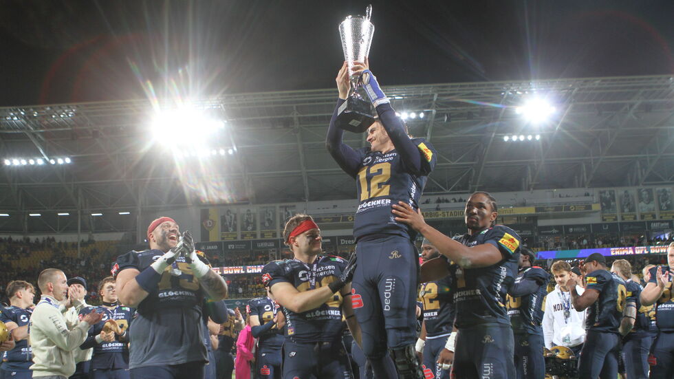 Monarchs würden nächstes Mal gern mit dem richtigen Pokal feiern #GFLBowl2025
