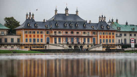 Das Hochwasser am Schloss Pillnitz.