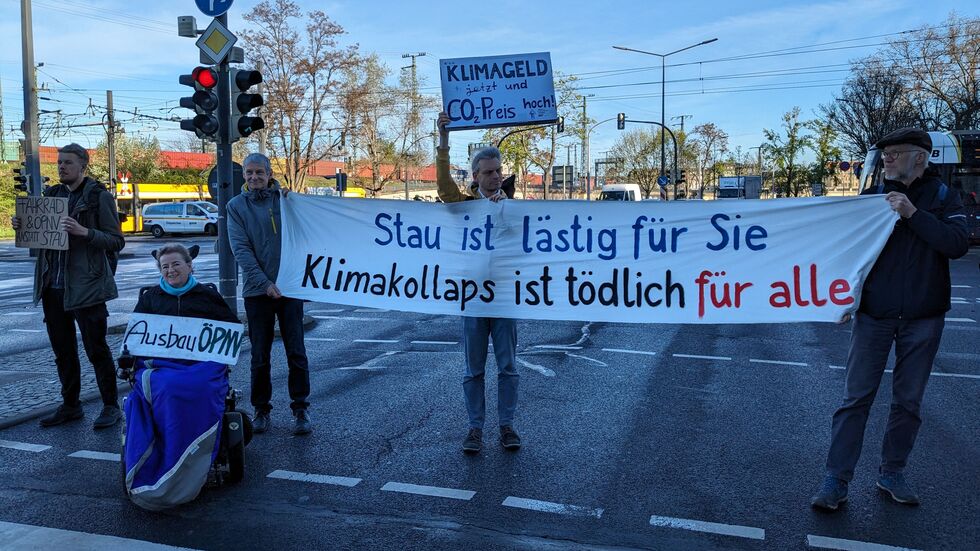 Die Blockade am Donnerstag vor dem World Trade Center. Die Blockade am Donnerstag vor dem World Trade Center.