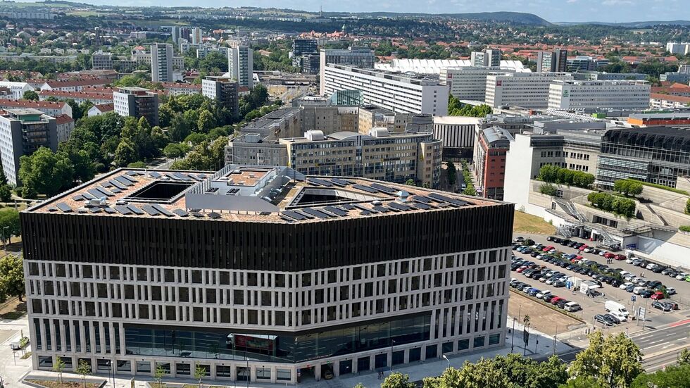 Das Stadtforum gegenüber dem Rathaus Das Stadtforum gegenüber dem Rathaus