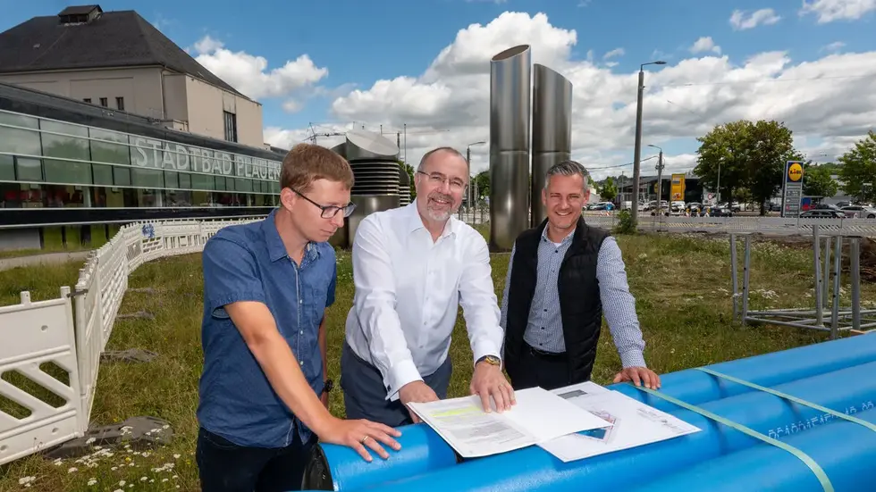 Projektleiter Robert Rödel, Oberbürgermeister Steffen Zenner und Architekt Rene Franke (v.l.n.r.) Projektleiter Robert Rödel, Oberbürgermeister Steffen Zenner und Architekt Rene Franke (v.l.n.r.)